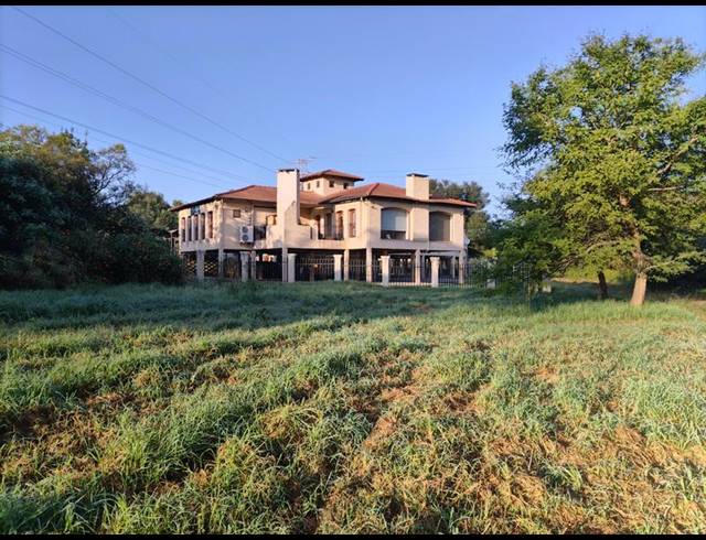 OFFICE FOR SALE IN LYNNWOOD RIDGE